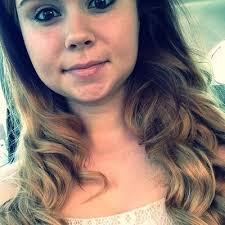 Melissa Dante's Instagram, Twitter & Facebook