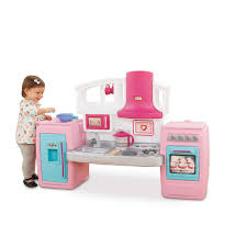 El desarrollo de tus pequeños es muy importante por eso en ripley nos preocupamos por ofrecerte una amplia gama de juguetes que estimularán y harán volar la imaginación de tus engreídos creando horas de. Little Tikes Bake N Grow Kitchen Toys R Us Canada