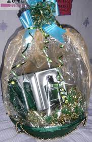 Gift Wrapped Basket With Green Silk Organza And Beads Traditional For Indian Pakistani Weddings Pakistani Gift Gift Wrapping Christmas Ornaments