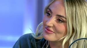 Rocío Flores habla de su trabajo fuera de la televisión y de su situación sentimental