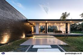 Mar 25, 2019 · jasa arsitek di bandung untuk desain rumah tinggal modern dan minimalis. 15 Tren Desain Rumah Idaman Minimalis Modern Di Tahun 2021