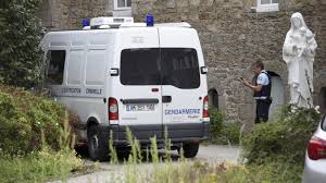 Donc nous prions bien sûr pour lui, pour sa famille, pour sa congrégation aussi pour euh tous les chrétiens qui sont affectés à part euh cette mort et une demande c'est que on. Xwowuunqdpbpim