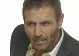 Έτσι βρήκα τον νίκο σεργιανόπουλο νεκρό στο διαμέρισμά του. Me 21 Maxairies Dolofonh8hke O Nikos Sergianopoylos Athensphotonews Gr