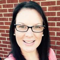 Amber Hopper's Instagram, Twitter & Facebook