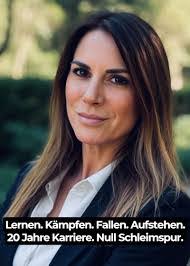 Simone Hummel's Instagram, Twitter & Facebook