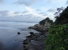 Sang pria berniat melamar gadis pujaan hati. Pantai Karangnini Ciamis Harusnya Bawa Doom Kesini Kankkunk Blognya Nbsusanto