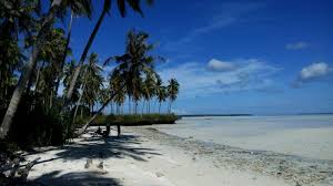 Dikatakan pulau ini lebih besar dari singapura dan terletak berhampiran perairan semporna, kunak dan lahad datu. Lensa Foto Malaysia Pulau Bum Bum