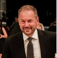 Edson Wilson's Instagram, Twitter & Facebook