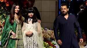 Aishwarya Rai Bachchan To Salman Khan: Who Wore What At Anant  Ambani-Radhika Merchant'S Gol Dhana Ceremony | Times Of India
