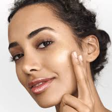 Amazon.com: Almay Make Them Jelly Hi-Lite, 24K Dreams , 0.58 fl. oz.,  highlighter makeup : Beauty & Personal Care