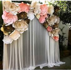 Pin De Luula Florees En 15s Bodas En Patios Jardines Para Bodas Guirnaldas Para Cumpleanos