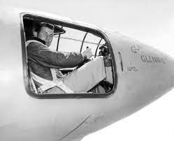 Chuck yeager, first to break the sound barrier, dies at 97 download video directions: Chuck Yeager Dead At 97 How The Pilot Broke The Sound Barrier