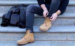 I am going to show you the best and easy ways how to wear timberland boots, what designs are in trend right. How To Wear Timberland Boots 2021 Outfit Ideas For Men