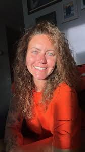 Bright green for me 🫶🏼