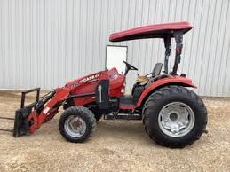 Case IH FARMALL 40 Tractor