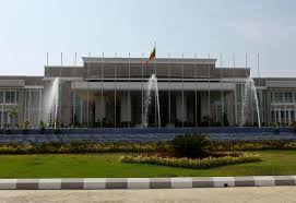 Quân đội myanmar đợi trời tối để bắt người biểu tình. Stanchart S Surprise Exit From Myanmar Bank License Process Raises Questions Nikkei Asian Review Gwen Robinson