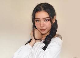 Maybe you would like to learn more about one of these? 10 Geheime Fakten Uber Tiktok Star Bella Poarch Starzip