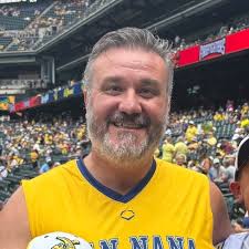 The Classic Dad Casey Casperson (@classicdadcasey) • Threads, Say more