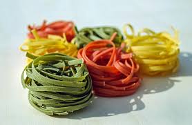 Les colorants naturels sont nombreux et accessibles. Decouvrez Des Recettes De Cuisine Colorees Realisez Des Plats Colores Et Appetissants