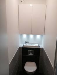 Toilette Suspendu Avec Lave Main Wc Suspendu Une Lave Main Small Toilet Room Small Bathroom Toilet For Small Bathroom