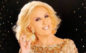 Efemérides: hoy cumple años Mirtha Legrand, todo un símbolo de la TV  argentina