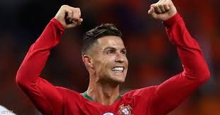 تتجه أنظار عشاق الكرة نحو قمة كروية منتظرة غدًا السبت، بين منتخبي ألمانيا والبرتغال، في اللقاء الذي سيقام على ملعب ستاد أليانز أرينا. Ø§Ù„Ø¨Ø±ØªØºØ§Ù„ ØªØªÙˆØ¬ Ø¨Ø¯ÙˆØ±ÙŠ Ø£Ù…Ù… Ø£ÙˆØ±ÙˆØ¨Ø§ Ø¹Ù„Ù‰ Ø­Ø³Ø§Ø¨ Ø§Ù„Ø·ÙˆØ§Ø­ÙŠÙ† Ø§Ù„Ù‡ÙˆÙ„Ù†Ø¯ÙŠØ© Ø£Ø®Ø¨Ø§Ø± Ø³ÙƒØ§ÙŠ Ù†ÙŠÙˆØ² Ø¹Ø±Ø¨ÙŠØ©