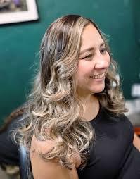 Holy Moly! Manda looks like a Hottie!!