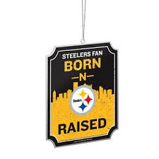 The team themed puzzle features 5 individual sports shaped pieces for added fun. Pittsburgh Steelers 3d Helmet Puzzle Pittsburgh Steelers Steelers Pittsburgh