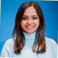 Alison Paquette's Instagram, Twitter & Facebook