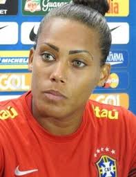 Em tóquio até o dia do próximo jogo, time dirigido por andré jardine se divide entre trabalho regenerativo e atividade no campo. Barbara Entrega Musas E Diz Que Estetica Faz Parte Do Futebol Feminino Selecao Brasileira Feminina Futebol Feminino Selecao Brasileira
