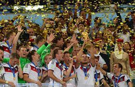 32 negara dari seluruh belahan dunia akan bersaing ketat demi sebuah gelar prestisius yakni juara dunia sepakbola. Perlawanan Akhir Piala Dunia Fifa 2014 Wikipedia Bahasa Melayu Ensiklopedia Bebas