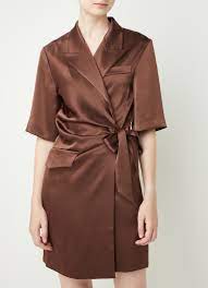 Shop the latest collection of nanushka clothing and accessories at fwrd free shipping for orders above $100 usd. Nanushka Amar Mini Wickelkleid Aus Satin Mit Taillengurtel De Bijenkorf