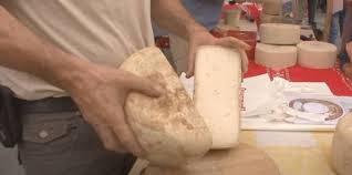 La Recette Des Cromesquis A L Ossau Iraty Et Au Jambon Cru Un Plat Fondant Du Sud Ouest En 2020 Jambon Cru Jambon Recette