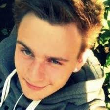 benedict frank (@Beneistda)