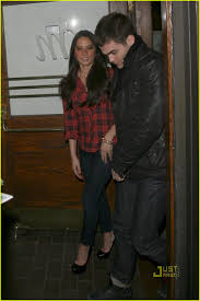 Chris Pine and Olivia Munn- What Really Happened in Their Texts