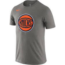 Jun 03, 2021 · trae young was not going to miss a chance to give it back to the knicks fans. Nike Nba New York Knicks Logo Dre Tee For 25 00 Kicksmaniac Com