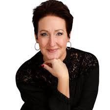 April Barnard's Instagram, Twitter & Facebook