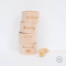 De cette façon, votre table obtient un look chic avec peu d'effort. Rond De Serviette En Bois Personnalise Dentelle De Papier