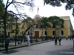 Archivo:Casa Amarilla -Caracas, Venezuela.jpg - Wikipedia, la enciclopedia  libre