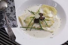 Ravioles Aux Truffes Et Aux Herbes Recette Par Epicetout Truffe Recette Ravioli Alimentation