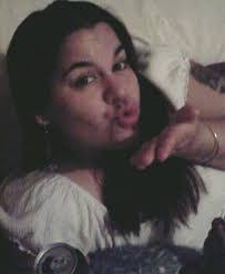 Deanna Rossi's Instagram, Twitter & Facebook