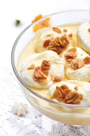 Floating Island Dessert Aka Ile Flottante Is An Amazing Crowd Pleaser Dessert That S Easy And Quick To Make It Floating Island Dessert Fun Desserts Desserts