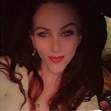 Angie Noland's Instagram, Twitter & Facebook