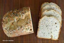 Pan Semi Integral De Espelta Con Semillas En Panificadora Bloc De Recetas Pan De Espelta Pan En Panificadora Recetas Recetas De Comida