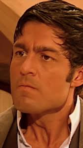 Te conformas con tan poco 🤯 #AmorReal #tlnovelas #FernandoColunga