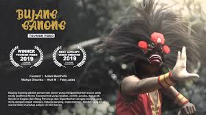 Perkembangan karya seni grafis yang kalah populer dengan karya seni lukis, salah. The Reyog Part1 Bujang Ganong Official Video Youtube