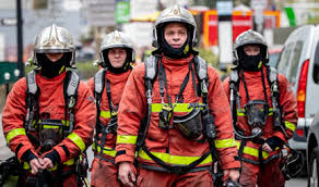 Pompiers de paris en urgence compilation 2021 paris fire dept fire trucks, new ladders responding. Arboresens Marque Sapeurs Pompiers De Paris