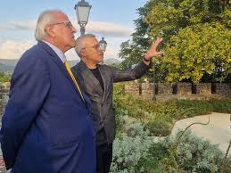 Floravip unveils intimate moments made for the viewer's eyes