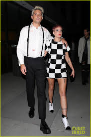 Search only for halsey g eazy Halsey Switches Up Her Look For Amas After Party With G Eazy Photo 4162587 G Eazy Halsey Pictures Just Jared