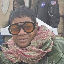 Who is a good makeup artist in the St. Albans/Jamaica area?